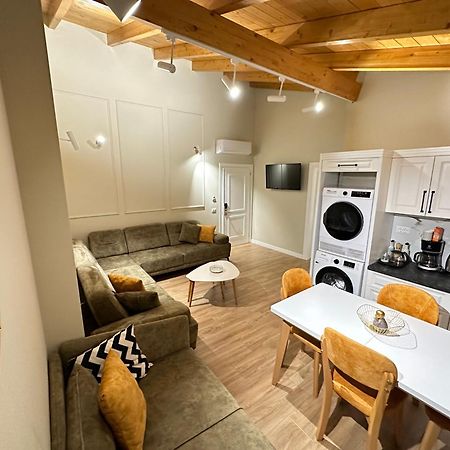 Arial Penthouse Suites Vlorë Extérieur photo