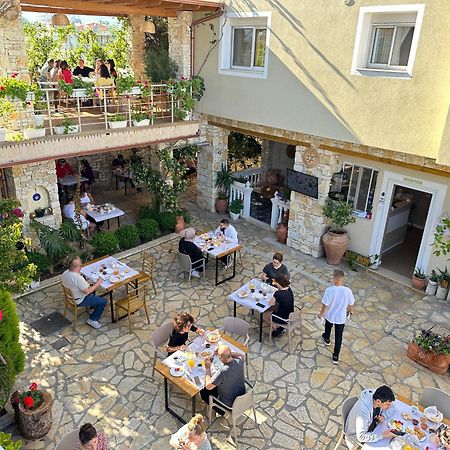 Arial Penthouse Suites Vlorë Extérieur photo