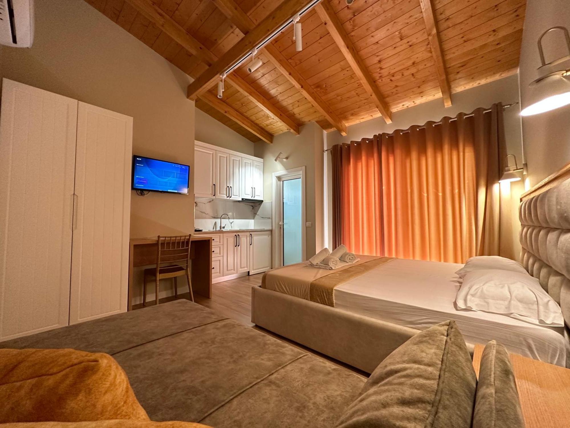 Arial Penthouse Suites Vlorë Extérieur photo