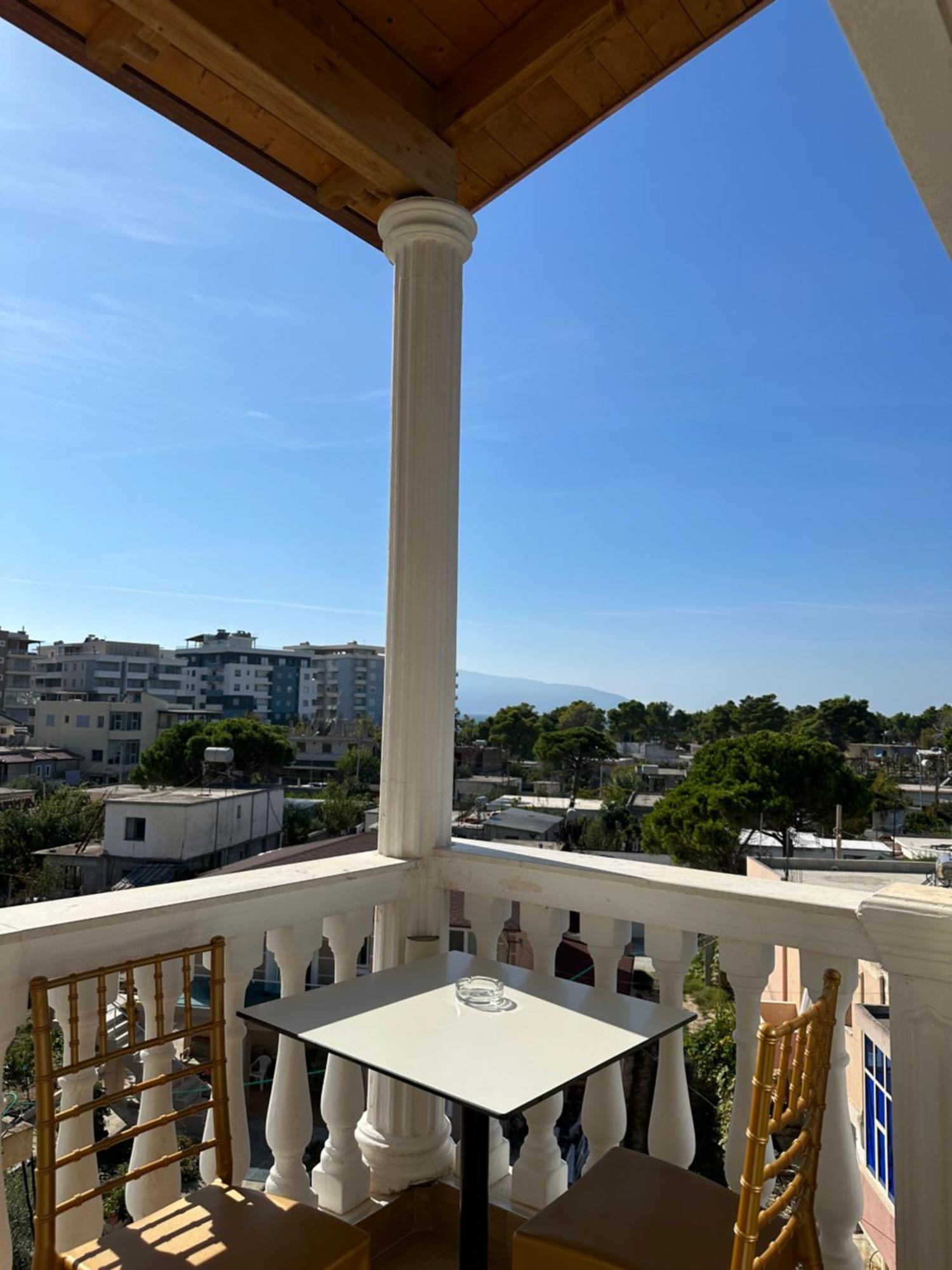 Arial Penthouse Suites Vlorë Extérieur photo
