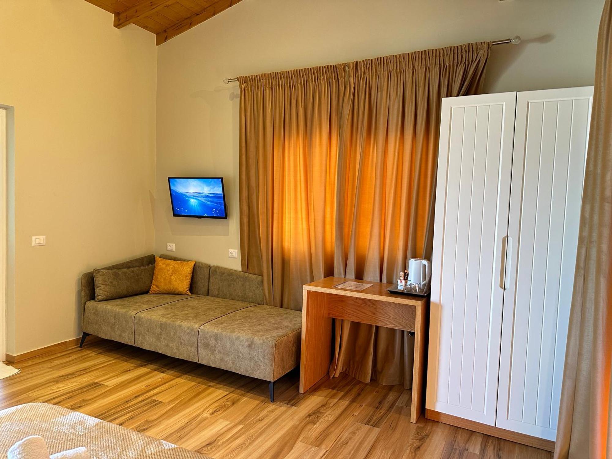 Arial Penthouse Suites Vlorë Extérieur photo