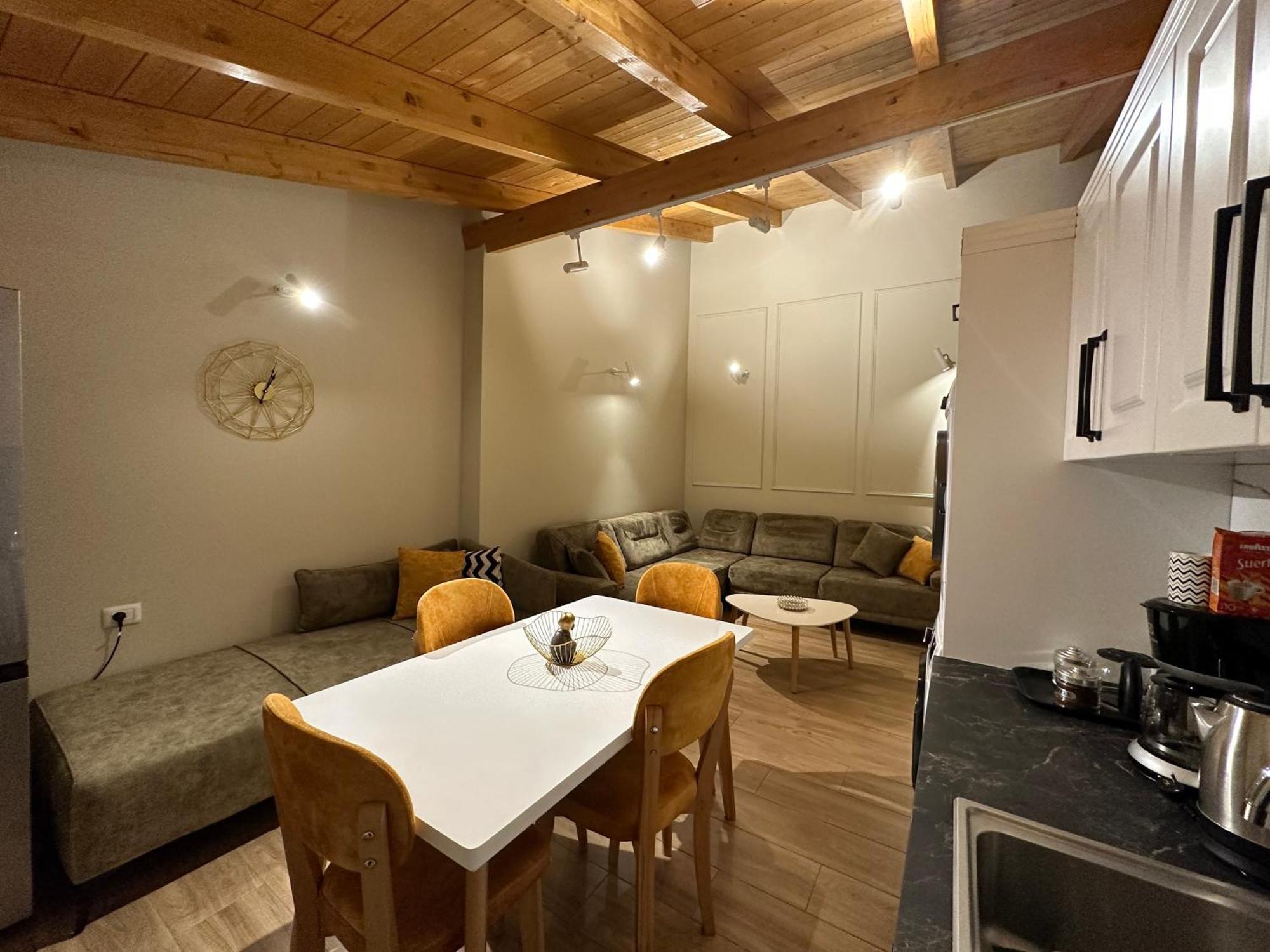 Arial Penthouse Suites Vlorë Extérieur photo